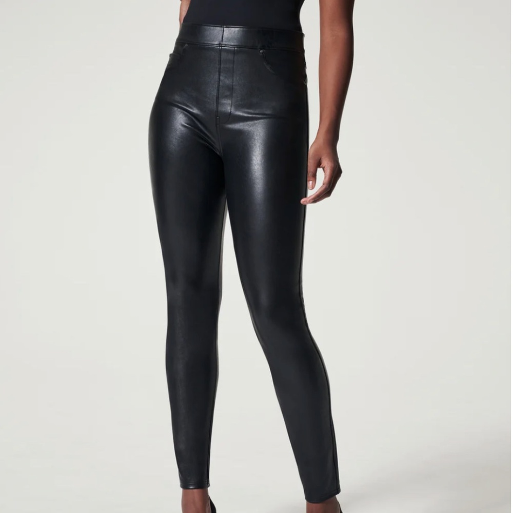 Spanx Leather Like Skinny Ankle Pant- Women's Size Large Tall - Black Stretchy